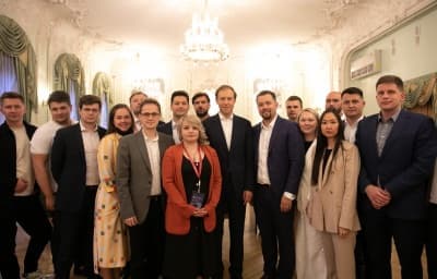 Рабочая встреча Министра промышленности и торговоли РФ Дениса Мантурова с членами межрегионального Союза "Клуб молодых промышленников"