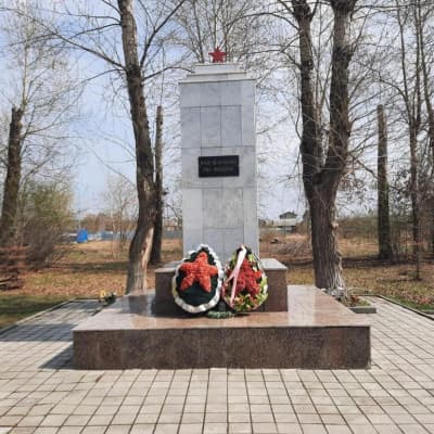 Восстановление памятника воинам, погибшим в годы Великой Отечественной войны 1941-1945